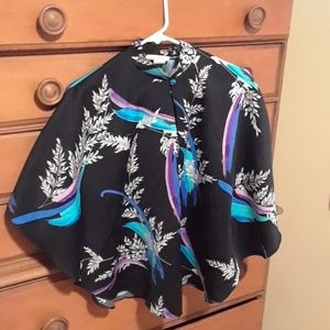 Cape sleaved vintage blouse